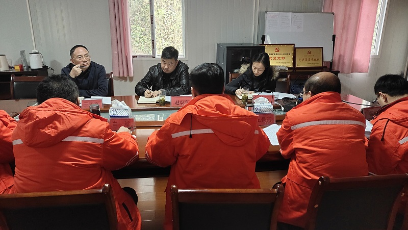 集團(tuán)公司黨委書記、董事長(zhǎng)趙震海調(diào)研指導(dǎo)摩天沖項(xiàng)目 (3).jpg