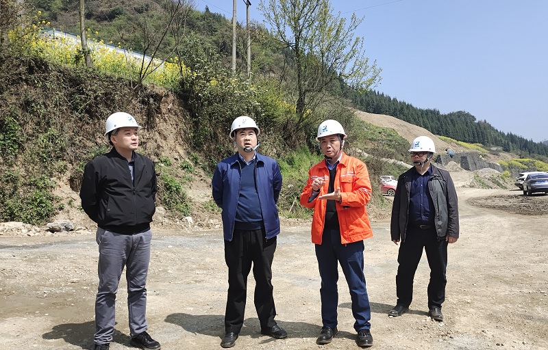 趙震海到摩天沖調(diào)研 (4).jpg